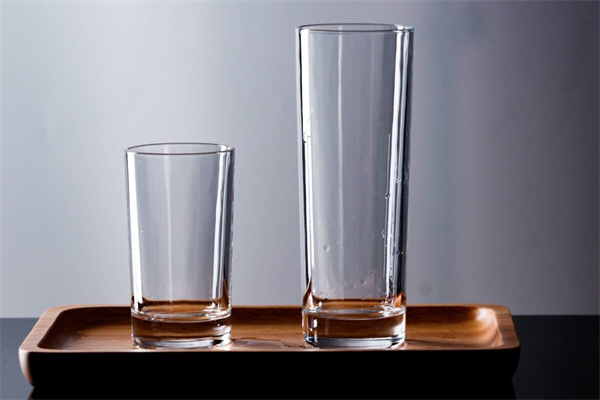 玻璃杯光泽度的影响因素和测量方法