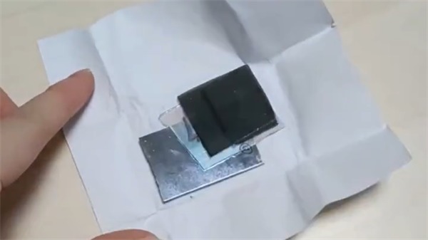 案例：YS6060分光测色仪测量镜片的颜色